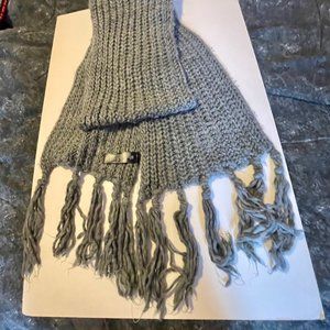 Forever 21  grey  textured fringed knit scarf